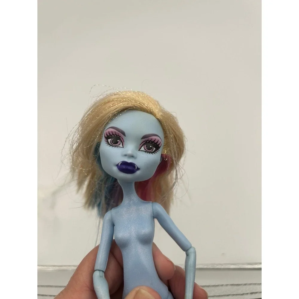 Monster High Abbey I heart love fashion doll